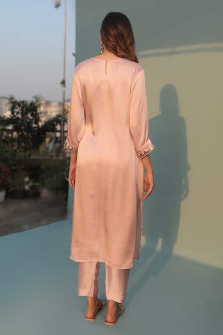 Shop Prahnaaya Pink Satin Sequins Round Neck Saba Embellished Kurta With Pant at Aza Fashions Shop_Prahnaaya_Pink Satin Sequins Round Neck Saba Embellished Kurta With Pant _at_Aza_Fashions