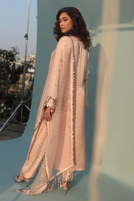 Shop Prahnaaya Pink Satin, Organza Sequins V-neck Saba Block Print Kurta Pant Set at Aza Fashions Shop_Prahnaaya_Pink Satin, Organza Sequins V-neck Saba Block Print Kurta Pant Set _at_Aza_Fashions