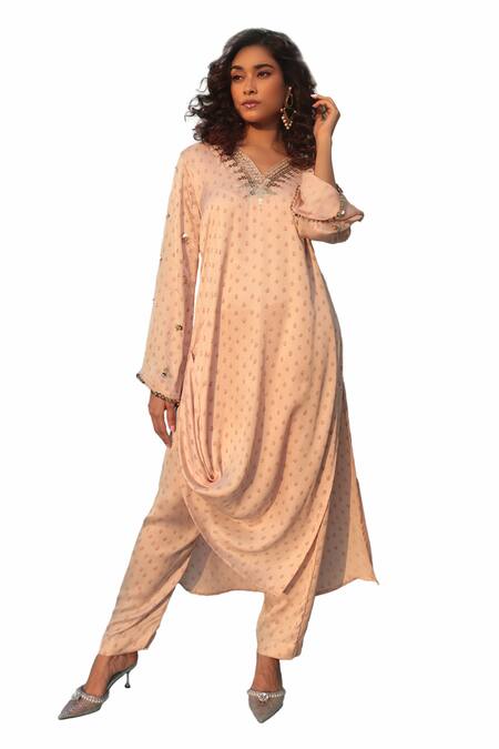 Shop Prahnaaya Pink Satin, Organza Sequins V-neck Saba Block Print Kurta Pant Set Online at Aza Fashions Shop_Prahnaaya_Pink Satin, Organza Sequins V-neck Saba Block Print Kurta Pant Set _Online_at_Aza_Fashions