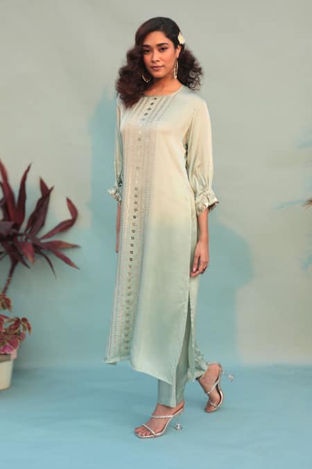 Prahnaaya_Green Satin Sequins Round Neck Saba Kurta With Pant _at_Aza_Fashions