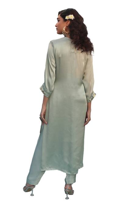 Prahnaaya Green Satin, Organza Sequins, Embroidery V-neck Saba Embellished Kurta Pant Set Online at Aza Fashions Prahnaaya_Green Satin, Organza Sequins, Embroidery V-neck Saba Embellished Kurta Pant Set _Online_at_Aza_Fashions