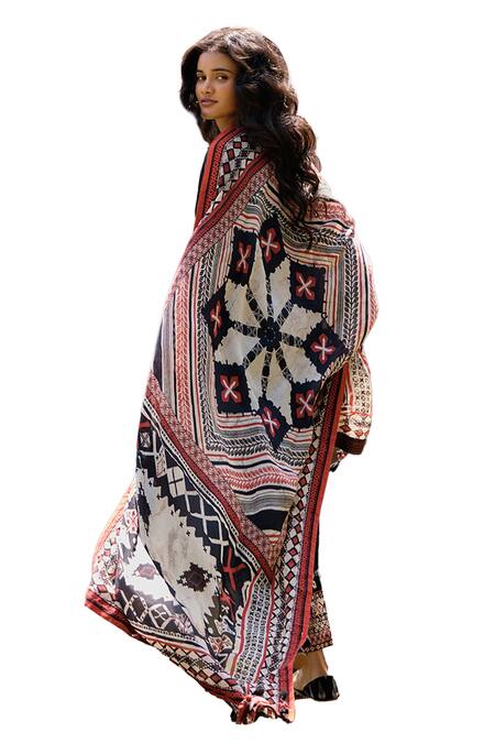 Saundh_Black Cotton, Muslin, Silk Embroidery Round Neck Bela Pintuck Kurta Set_at_Aza_Fashions