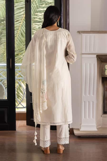 Shop Vaayu Off White Muslin, Cotton Embroidery, Lace Blooming Floral Thread Kurta Pant Set at Aza Fashions Shop_Vaayu_Off White Muslin, Cotton Embroidery, Lace Blooming Floral Thread Kurta Pant Set _at_Aza_Fashions