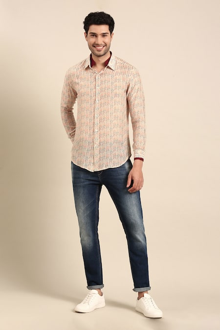 Mayank Modi - Men Linear Arrow Print Shirt 