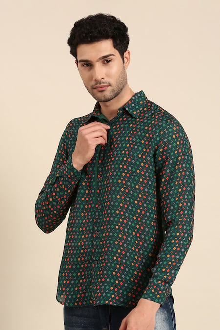 Shop_Mayank Modi - Men_Green Muslin Diya Print Collared Shirt _Online_at_Aza_Fashions