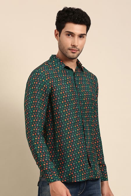 Mayank Modi - Men_Green Muslin Diya Print Collared Shirt _at_Aza_Fashions