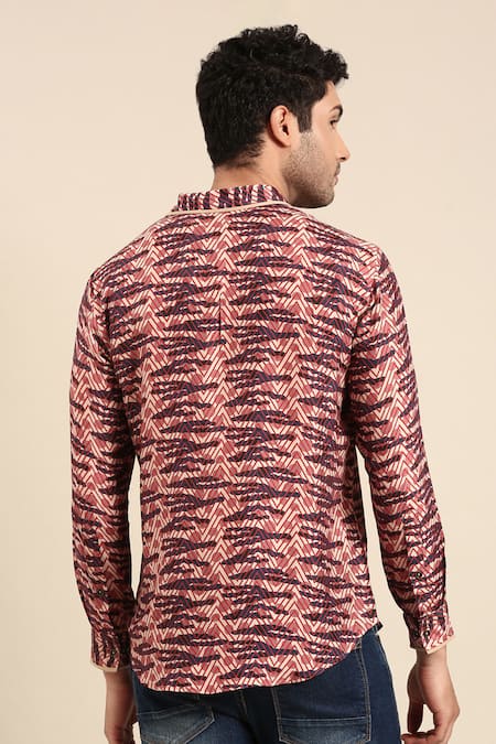 Mayank Modi - Men Chevron Print Front Placket Shirt 