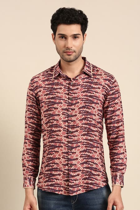 Mayank Modi - Men_Red Muslin Chevron Print Front Placket Shirt _Online_at_Aza_Fashions