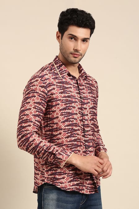 Mayank Modi - Men_Red Muslin Chevron Print Front Placket Shirt _at_Aza_Fashions