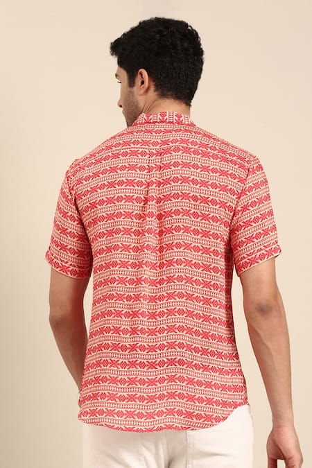 Shop_Mayank Modi - Men_Red Muslin Geometric Band Print Shirt _at_Aza_Fashions