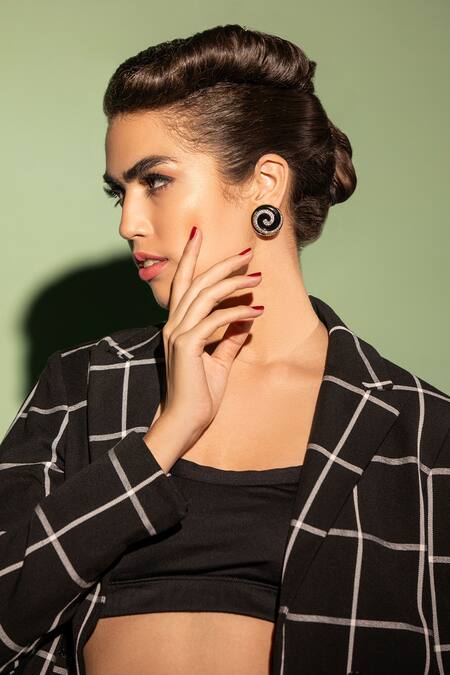 Shop Modarta Black Stones Bold Spiral Circle Shaped Earrings Online at Aza Fashions Shop_Modarta_Black Stones Bold Spiral Circle Shaped Earrings _Online_at_Aza_Fashions