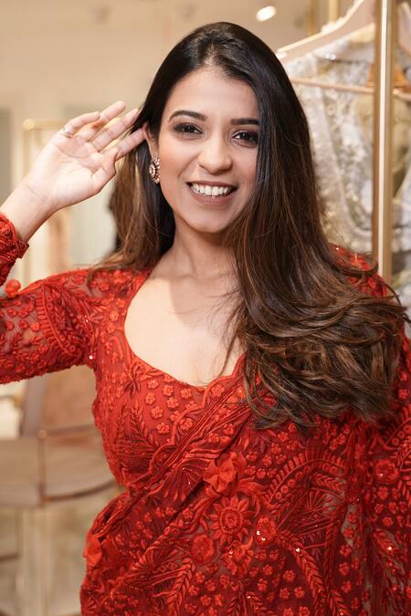 Mehul Gupta Red Net Sequins, Embroidery Round Bahar Thread Pre-draped Saree With Blouse Online at Aza Fashions Mehul Gupta_Red Net Sequins, Embroidery Round Bahar Thread Pre-draped Saree With Blouse _Online_at_Aza_Fashions