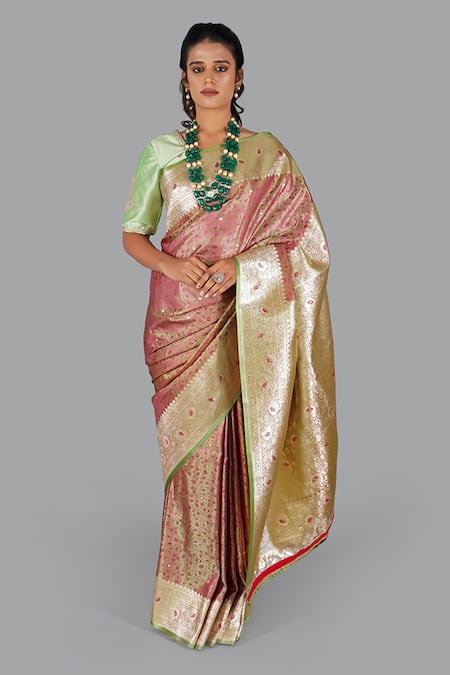 Gaurav Katta Banarasi Floral Woven Saree With Blouse 