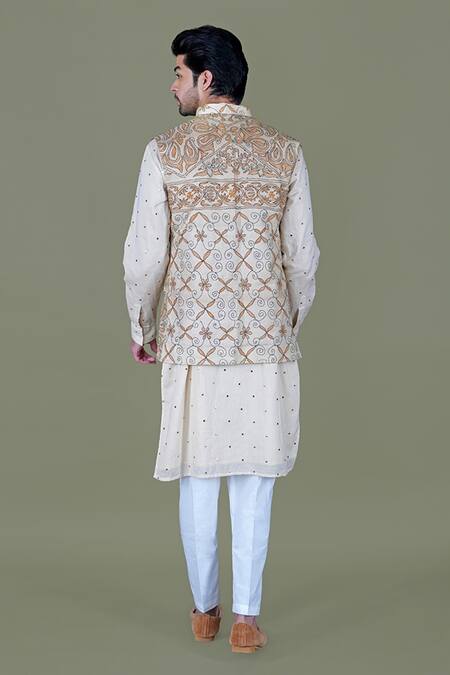 Gaurav Katta_Off White Italian Cotton Embroidered Kantha Nehru Jacket Set _at_Aza_Fashions