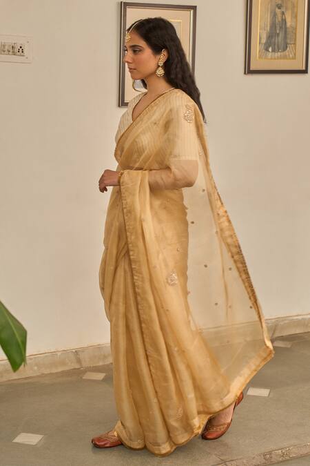 Apeksha Jain Label Gulzar Paisley Marori Embroidered Saree With Blouse 