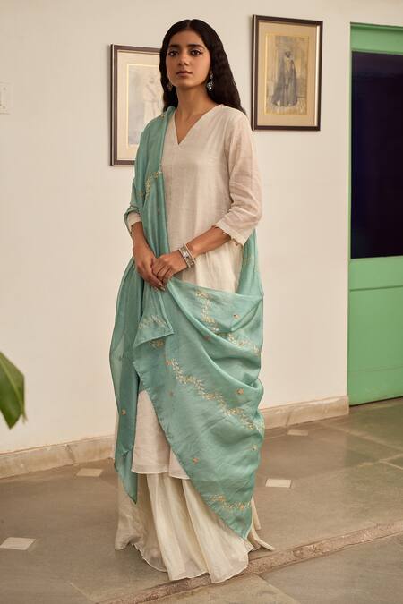 Buy_Apeksha Jain Label_Ivory Chanderi, Tissue Embroidery V-neck Itr Plain Kurta Sharara Set _Online_at_Aza_Fashions