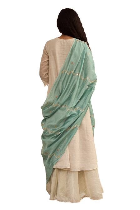 Buy_Apeksha Jain Label_Ivory Chanderi, Tissue Embroidery V-neck Itr Plain Kurta Sharara Set 