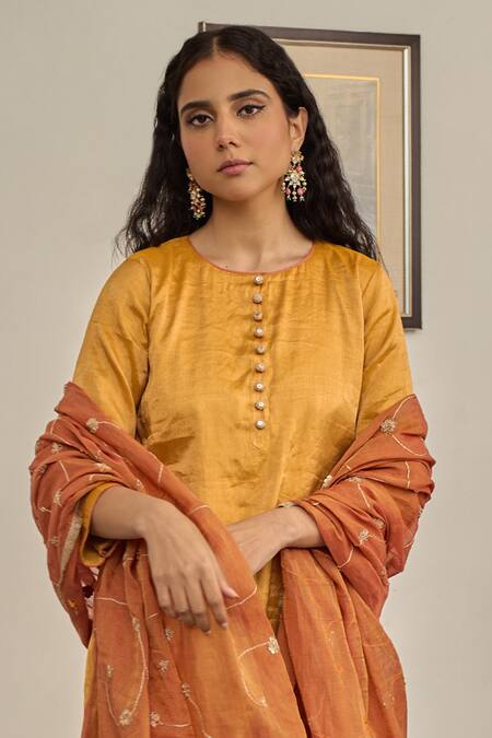 Apeksha Jain Label_Yellow Tissue Embroidery, Lace Round Neck Sabha Plain Kurta Pant Set _Online_at_Aza_Fashions