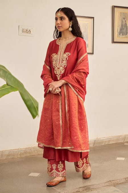 Shop Apeksha Jain Label Red Chanderi, Bamboo, Cotton, Tissue Embroidery Paisley Hand Kurta Pant Set Online at Aza Fashions Shop_Apeksha Jain Label_Red Chanderi, Bamboo, Cotton, Tissue Embroidery Paisley Hand Kurta Pant Set _Online_at_Aza_Fashions