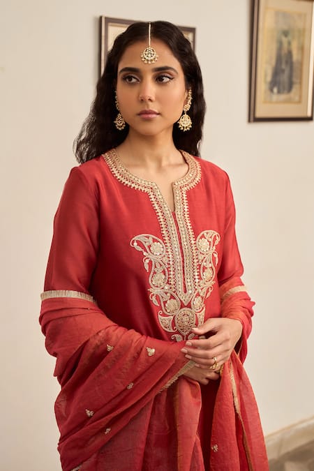 Buy Apeksha Jain Label Red Chanderi, Bamboo, Cotton, Tissue Embroidery Paisley Hand Kurta Pant Set Buy_Apeksha Jain Label_Red Chanderi, Bamboo, Cotton, Tissue Embroidery Paisley Hand Kurta Pant Set