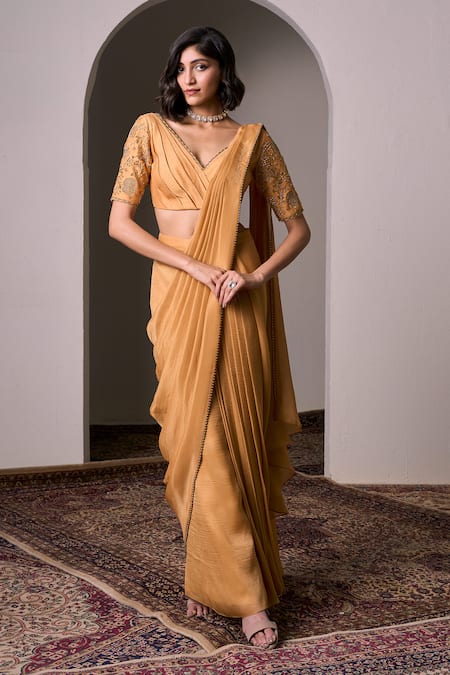 Parshya Alphonso Border Embellished Pre-Draped Saree With Blouse 