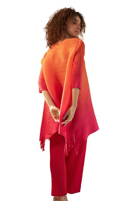 Tasuvure_Red Polyester Open Neck Chic Fringe Ombre Top And Pant Set _at_Aza_Fashions