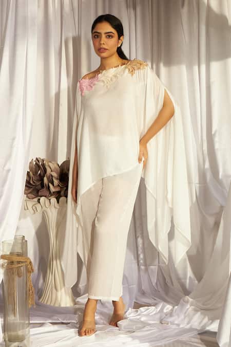 Tasuvure Indes White Pleated Silk Placement Embroidery Sequins Cape With Pant 