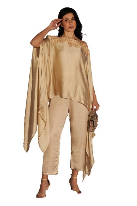 Tasuvure Indes Gold Brocade, Silk Placement Leaf Embroidered Cape With Pant Online at Aza Fashions Tasuvure Indes_Gold Brocade, Silk Placement Leaf Embroidered Cape With Pant _Online_at_Aza_Fashions