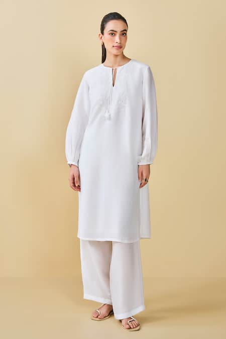 Grassroot By Anita Dongre White Bamberg Linen Embroidery Cloud Sky Hand Kurta And Pant Set 