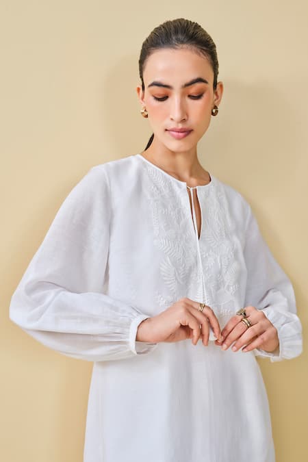 Shop_Grassroot By Anita Dongre_White Bamboo, Linen Embroidery Keyhole Neck Cloud Sky Hand Kurta And Pant Set 