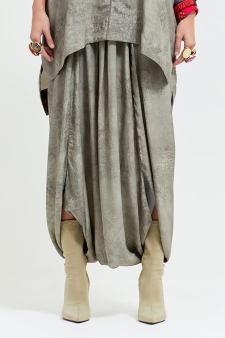 Shop Aseem Kapoor Grey Satin Beads, Tassels, Kuru Yoke Trapeze Kurta With Draped Trouser Online at Aza Fashions Shop_Aseem Kapoor_Grey Satin Beads, Tassels, Kuru Yoke Trapeze Kurta With Draped Trouser _Online_at_Aza_Fashions