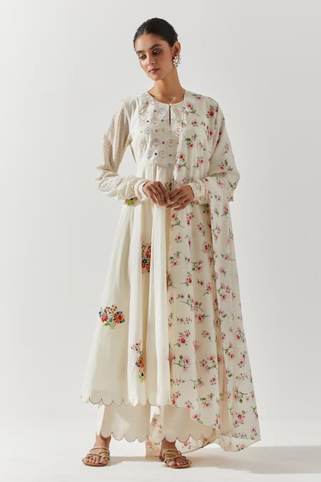Label Earthen Floral Embroidered Anarkali Pant Set 