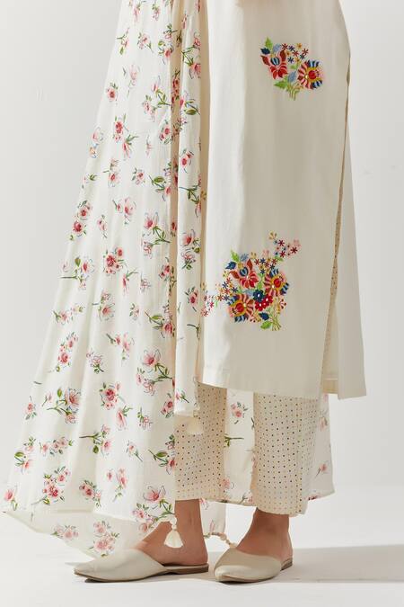 Shop_Label Earthen_Ivory Cotton Embroidery Round Neck Floral Kurta Pant Set _Online_at_Aza_Fashions