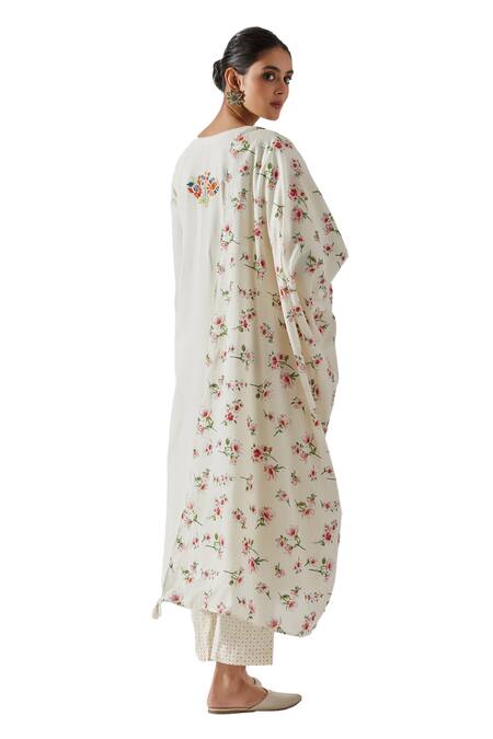 Shop_Label Earthen_Ivory Cotton Embroidery Round Neck Floral Kurta Pant Set 