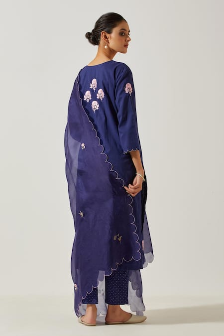 Shop Label Earthen Blue Cotton Embroidery Split V-neck Floral Bloom Kurta With Pant at Aza Fashions Shop_Label Earthen_Blue Cotton Embroidery Split V-neck Floral Bloom Kurta With Pant _at_Aza_Fashions