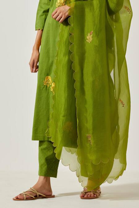 Label Earthen Green Cotton Embroidery, Mirrors Split V-neck Resham Butti Kurta With Pant at Aza Fashions Label Earthen_Green Cotton Embroidery, Mirrors Split V-neck Resham Butti Kurta With Pant _at_Aza_Fashions