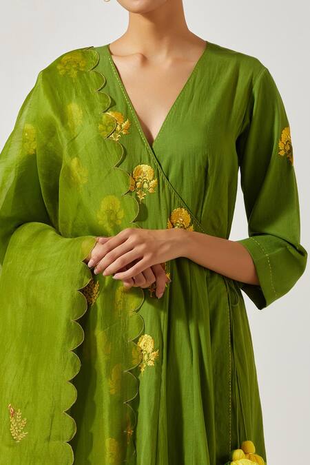 Buy_Label Earthen_Green Cotton Embroidery, Mirrors V-neck Resham Butti Anarkali With Pant 