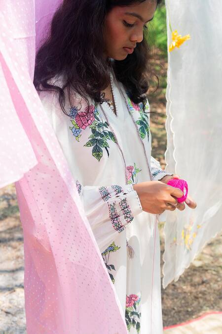 Buy Label Earthen Ivory Chanderi Printed Floral Tunic For Kids Online at Aza Fashions Buy_Label Earthen_Ivory Chanderi Printed Floral Tunic For Kids_Online_at_Aza_Fashions