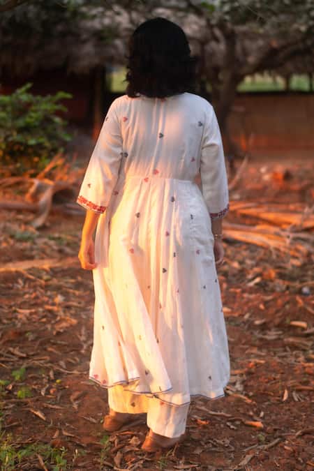 Shop Label Earthen Ivory Jacquard Embroidery V-neck Anarkali And Pant Set at Aza Fashions Shop_Label Earthen_Ivory Jacquard Embroidery V-neck Anarkali And Pant Set _at_Aza_Fashions