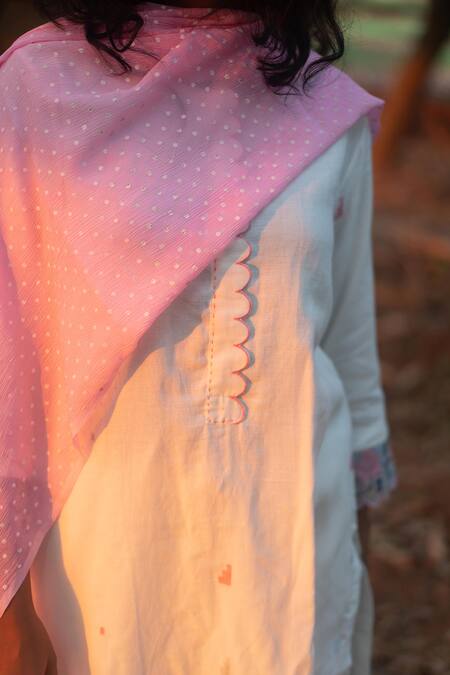 Label Earthen Ivory Jacquard Embroidery Round Neck Kurta Pant Set Online at Aza Fashions Label Earthen_Ivory Jacquard Embroidery Round Neck Kurta Pant Set _Online_at_Aza_Fashions