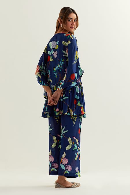 Shop Label Earthen Blue Viscose, Silk Embroidery V-neck Izar Floral Pattern Short Kaftan With Pant at Aza Fashions Shop_Label Earthen_Blue Viscose, Silk Embroidery V-neck Izar Floral Pattern Short Kaftan With Pant _at_Aza_Fashions