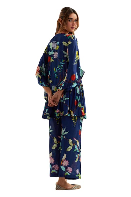 Label Earthen Blue Viscose, Silk Embroidery V-neck Izar Floral Pattern Short Kaftan With Pant Online at Aza Fashions Label Earthen_Blue Viscose, Silk Embroidery V-neck Izar Floral Pattern Short Kaftan With Pant _Online_at_Aza_Fashions