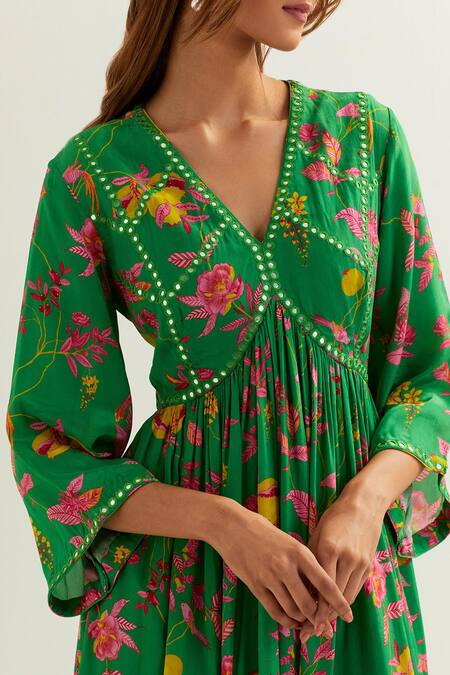 Shop Label Earthen Green Viscose, Crepe, Silk Embroidery, Heze Floral Pattern Anarkali With Pant Shop_Label Earthen_Green Viscose, Crepe, Silk Embroidery, Heze Floral Pattern Anarkali With Pant