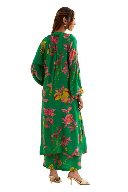 Label Earthen Green Viscose, Crepe, Silk Embroidery Round Imai Floral Pattern Kurta With Pant Online at Aza Fashions Label Earthen_Green Viscose, Crepe, Silk Embroidery Round Imai Floral Pattern Kurta With Pant _Online_at_Aza_Fashions