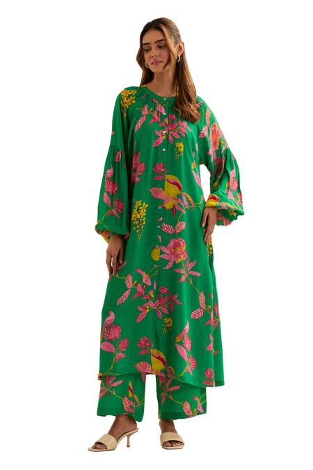 Shop Label Earthen Green Viscose, Crepe, Silk Embroidery Round Imai Floral Pattern Kurta With Pant Online at Aza Fashions Shop_Label Earthen_Green Viscose, Crepe, Silk Embroidery Round Imai Floral Pattern Kurta With Pant _Online_at_Aza_Fashions
