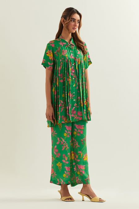 Buy Label Earthen Green Viscose, Silk Embroidery Rene Floral Pattern Pleated Tunic With Pant Buy_Label Earthen_Green Viscose, Silk Embroidery Rene Floral Pattern Pleated Tunic With Pant