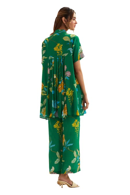 Label Earthen_Green Viscose, Silk Collared Rana Botanical Pattern Pleated Tunic With Pant _Online_at_Aza_Fashions