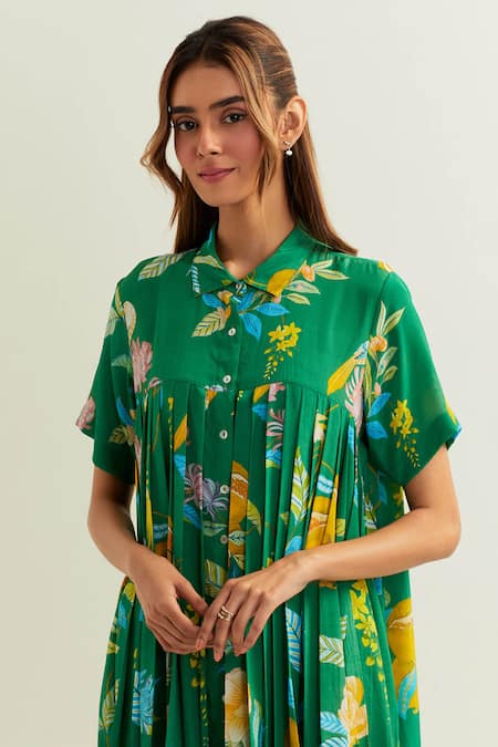 Shop_Label Earthen_Green Viscose, Silk Collared Rana Botanical Pattern Pleated Tunic With Pant 