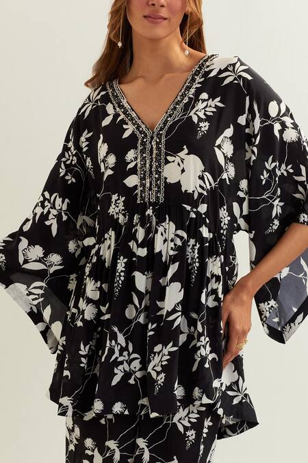 Buy Label Earthen Black Viscose, Silk Embroidery Bibha Musk Bloom Print Kaftan With Flared Pant Buy_Label Earthen_Black Viscose, Silk Embroidery Bibha Musk Bloom Print Kaftan With Flared Pant