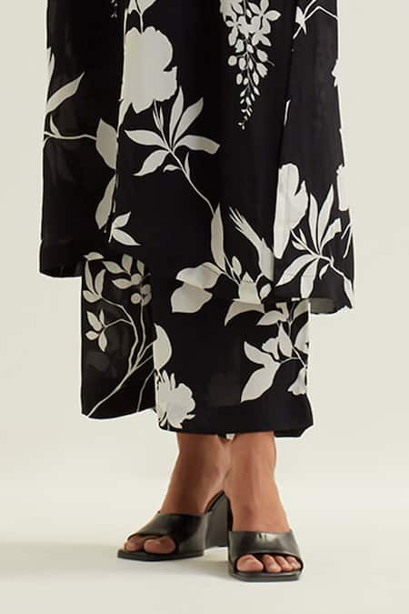 Label Earthen Black Viscose, Crepe, Silk High Neck Bunda Night Lily Print Kurta With Pant at Aza Fashions Label Earthen_Black Viscose, Crepe, Silk High Neck Bunda Night Lily Print Kurta With Pant _at_Aza_Fashions